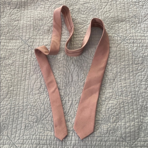 Birdy Grey Tan Necktie - Picture 1 of 3